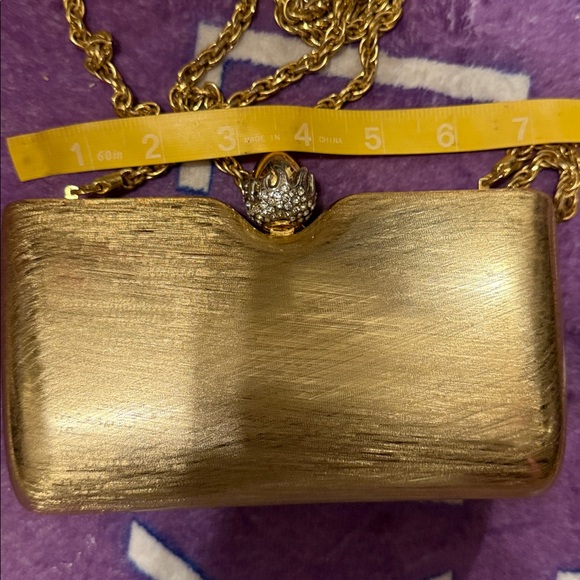 Vintage RODO Gold Clutch with Gold Crossbody Chain - Picture 12 of 14